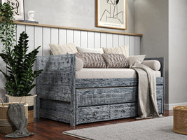 Versatile and space saving with two beds and three storage drawers